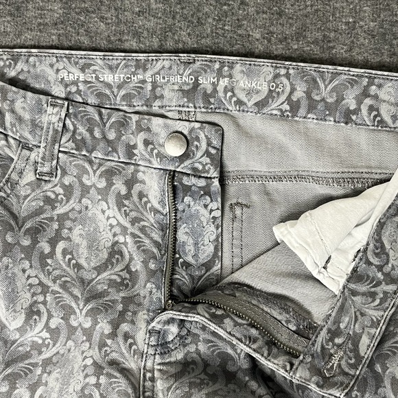 Chicos Girlfriend Slim Leg Ankle Jeans Womens 0.5 4 / 6 Perfect Stretch Pattern - Picture 2 of 14